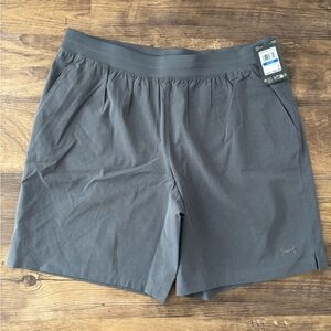 NWT Men's UA Motivate Vented 9" Shorts | Size XL